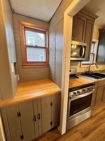 2063 Green STREET, Racine, WI 53402