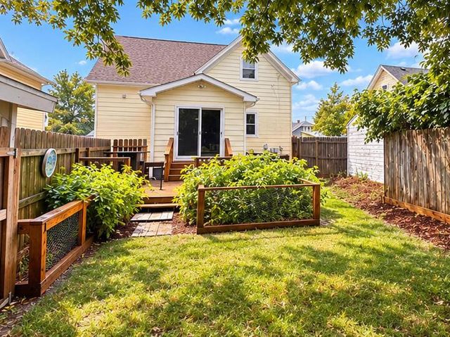 2063 Green STREET, Racine, WI 53402