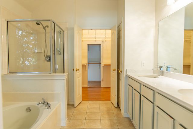 1500 Chestnut Drive, Savannah, TX 76227