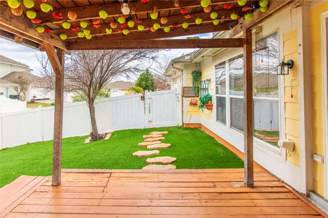 1500 Chestnut Drive, Savannah, TX 76227