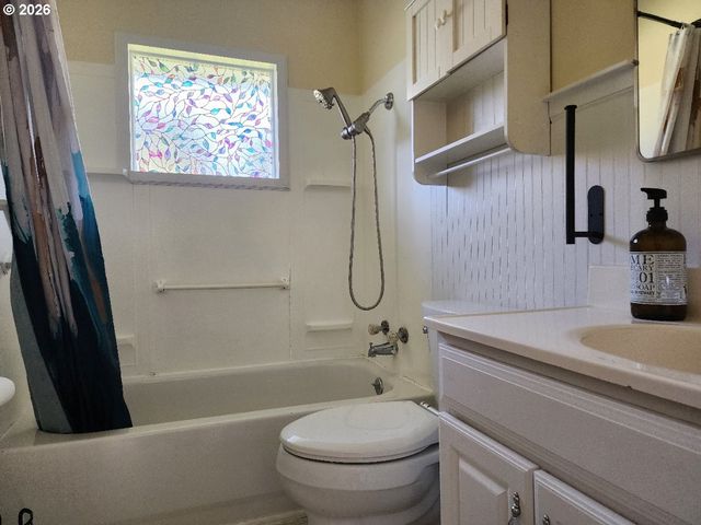 2605 PORT ORFORD LOOP Rd, Port Orford, OR 97465