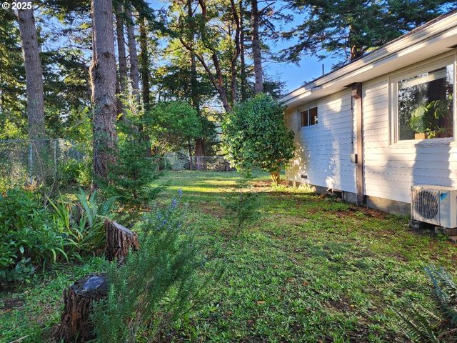 2605 PORT ORFORD LOOP Rd, Port Orford, OR 97465