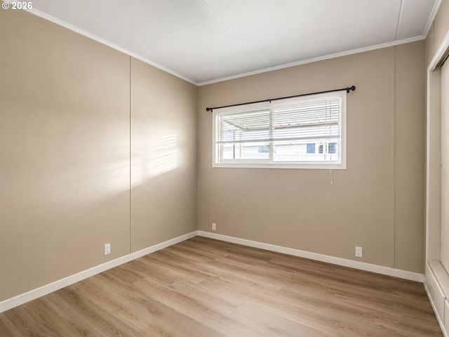 1501 N HAYDEN ISLAND Dr, Portland, OR 97217