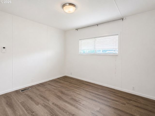 1501 N HAYDEN ISLAND Dr, Portland, OR 97217