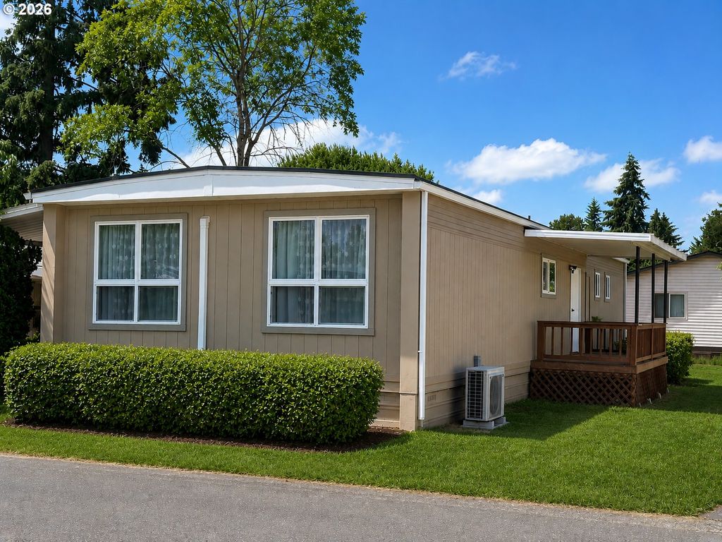 1501 N HAYDEN ISLAND Dr, Portland, OR 97217