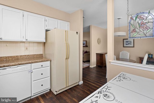 4 CARLYLE CT, Robbinsville, NJ 08691