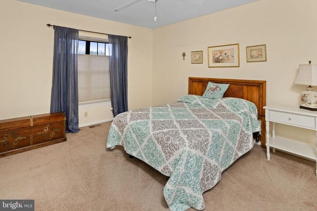 4 CARLYLE CT, Robbinsville, NJ 08691