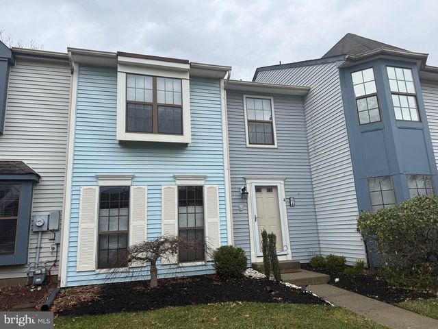 4 CARLYLE CT, Robbinsville, NJ 08691