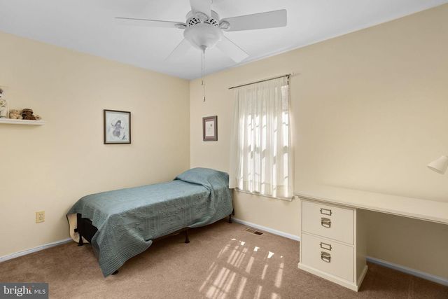 4 CARLYLE CT, Robbinsville, NJ 08691