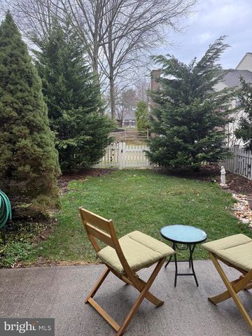 4 CARLYLE CT, Robbinsville, NJ 08691