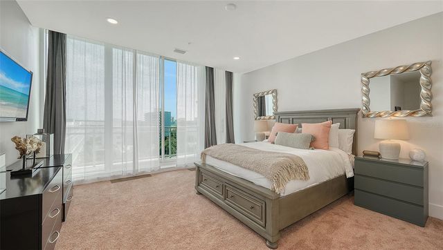 540 N TAMIAMI TRAIL 701, Sarasota, FL 34236