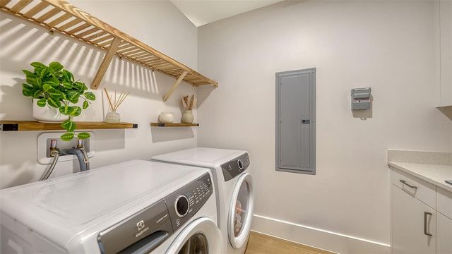 540 N TAMIAMI TRAIL 701, Sarasota, FL 34236