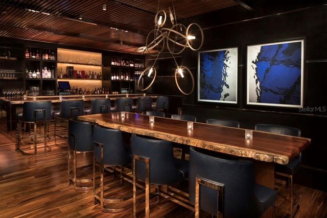 540 N TAMIAMI TRAIL 701, Sarasota, FL 34236