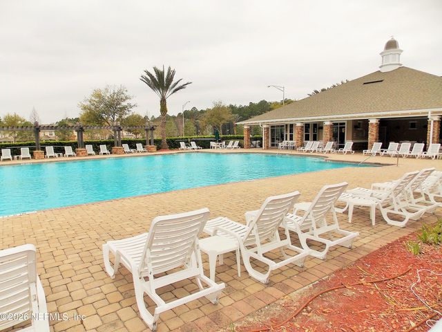 6212 CLEARSKY Drive, Jacksonville, FL 32258