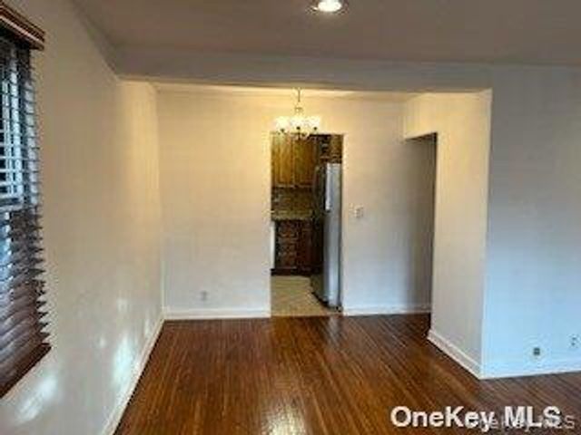 1069 Fenwood Drive 1, Valley Stream, NY 11580