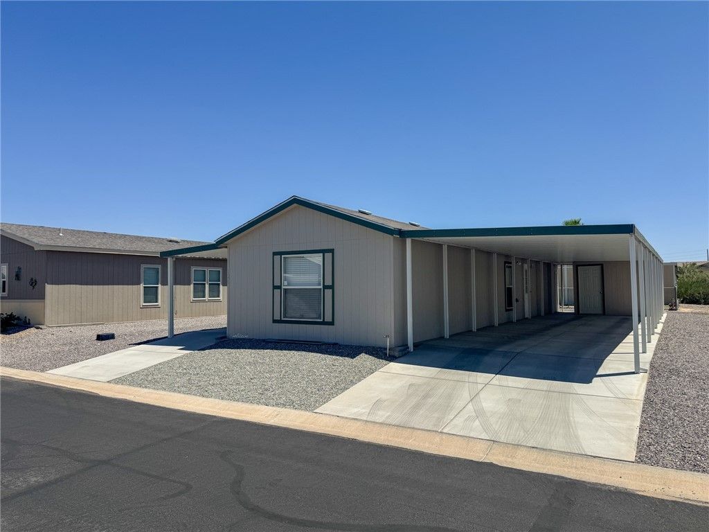1545 E El Rodeo Road 126, Fort Mohave, AZ 86426