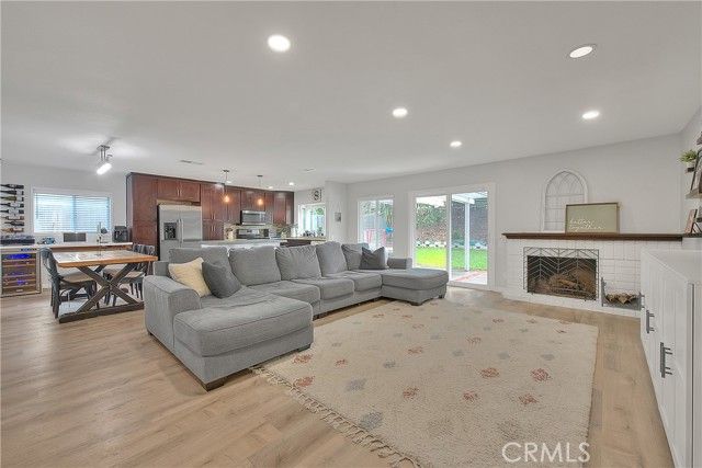 915 Auburndale, Corona, CA 92878