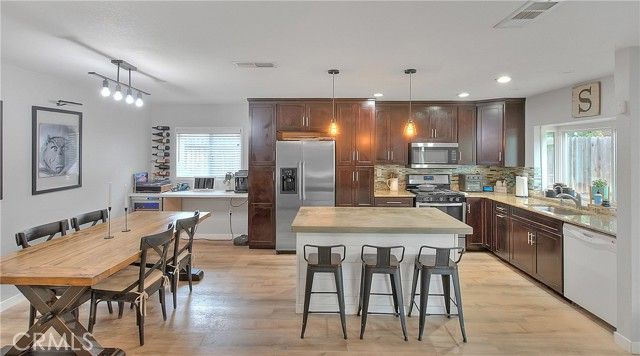 915 Auburndale, Corona, CA 92878