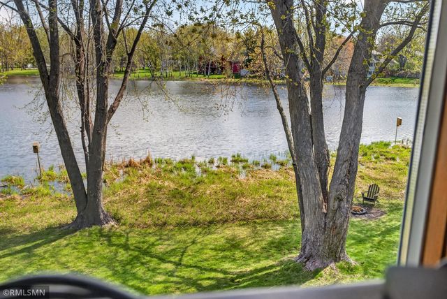 5266 Lakeview Avenue, White Bear Twp, MN 55110