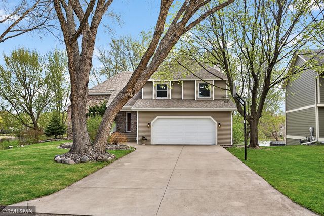5266 Lakeview Avenue, White Bear Twp, MN 55110