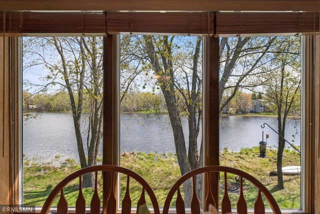 5266 Lakeview Avenue, White Bear Twp, MN 55110