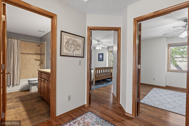5266 Lakeview Avenue, White Bear Twp, MN 55110