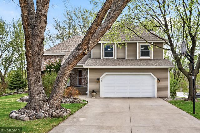 5266 Lakeview Avenue, White Bear Twp, MN 55110