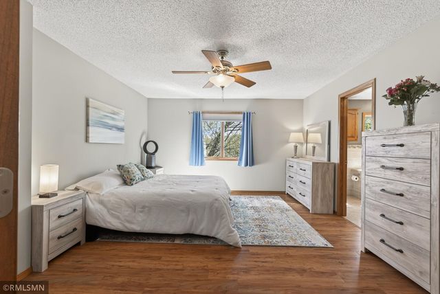 5266 Lakeview Avenue, White Bear Twp, MN 55110