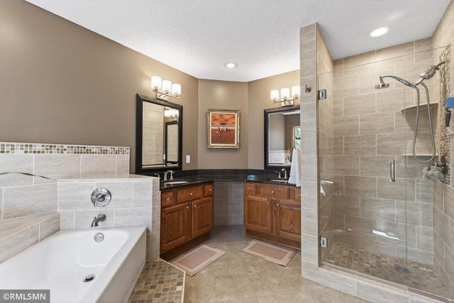5266 Lakeview Avenue, White Bear Twp, MN 55110