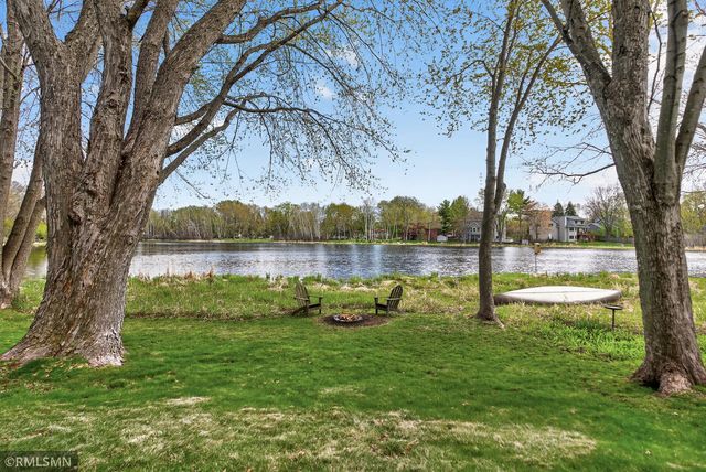 5266 Lakeview Avenue, White Bear Twp, MN 55110
