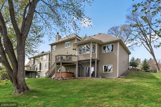 5266 Lakeview Avenue, White Bear Twp, MN 55110
