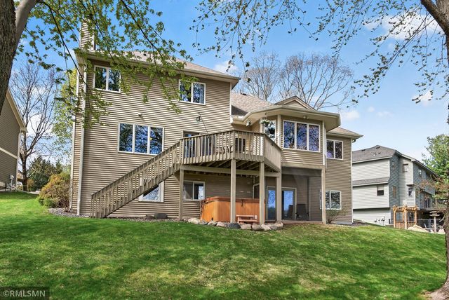5266 Lakeview Avenue, White Bear Twp, MN 55110