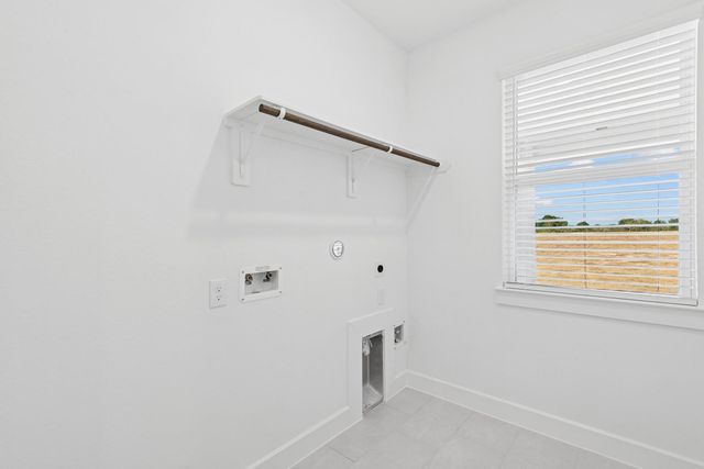 221 Dunovant Drive, Sealy, TX 77474