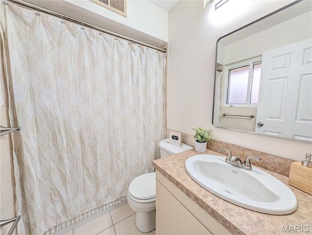 1305 Burning Tree Drive, Florissant, MO 63033