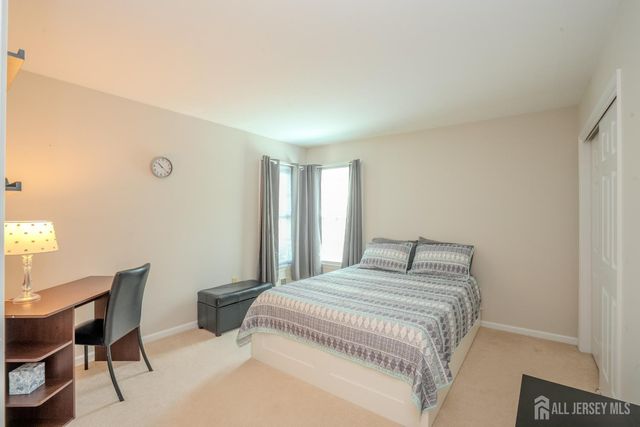 26 Kinglet Drive S, Plainsboro, NJ 08512