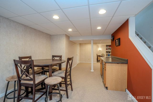 26 Kinglet Drive S, Plainsboro, NJ 08512