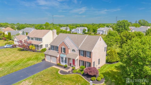 26 Kinglet Drive S, Plainsboro, NJ 08512