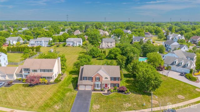 26 Kinglet Drive S, Plainsboro, NJ 08512