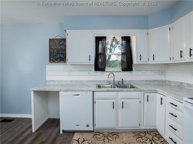 5011 Tipperary Street, Charleston, WV 25313