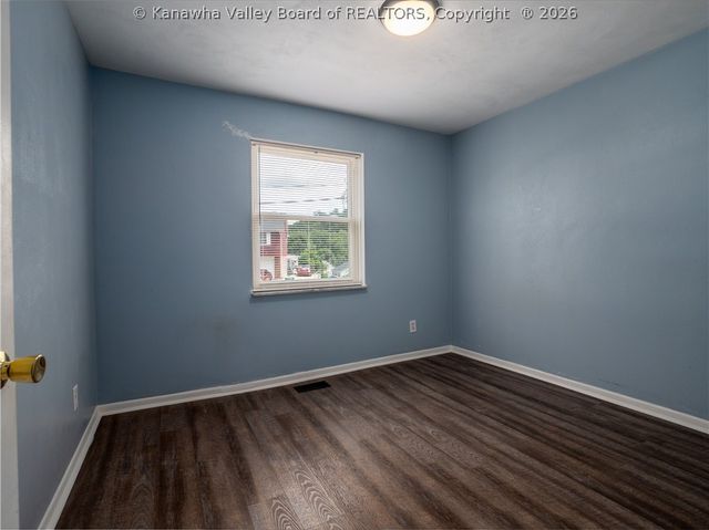 5011 Tipperary Street, Charleston, WV 25313