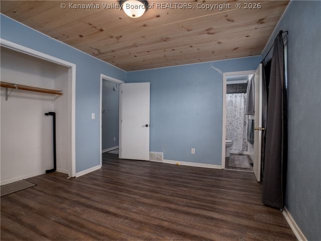 5011 Tipperary Street, Charleston, WV 25313