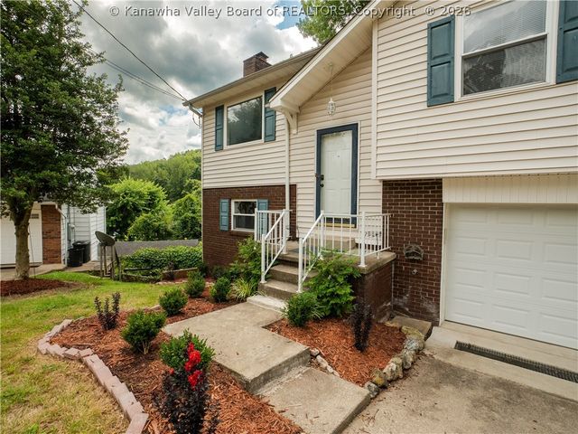 5011 Tipperary Street, Charleston, WV 25313