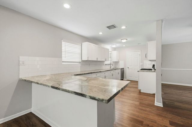 1930 Redway Lane, Houston, TX 77062