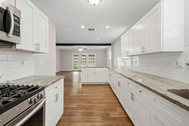 1930 Redway Lane, Houston, TX 77062