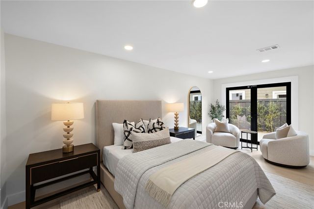 1700 Port Ashley, Newport Beach, CA 92660