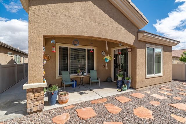 19493 Tor Hill, Apple Valley, CA 92308