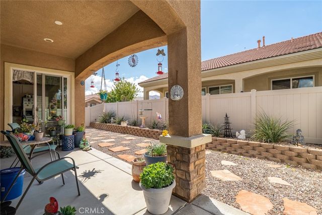 19493 Tor Hill, Apple Valley, CA 92308