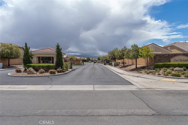 19493 Tor Hill, Apple Valley, CA 92308