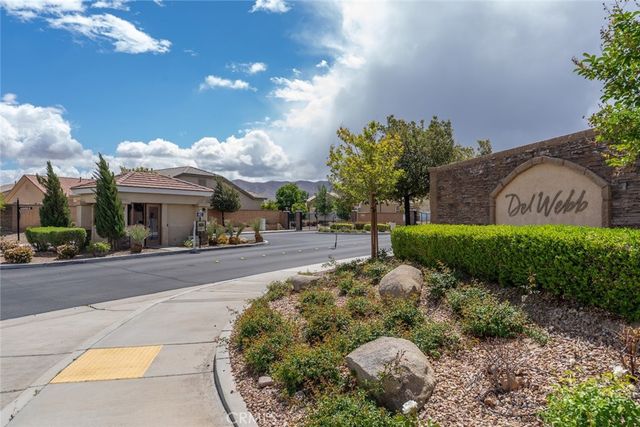 19493 Tor Hill, Apple Valley, CA 92308