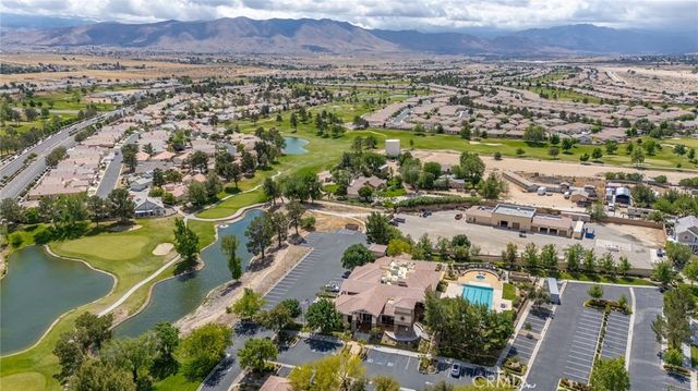 19493 Tor Hill, Apple Valley, CA 92308